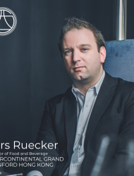 Lars  Ruecker